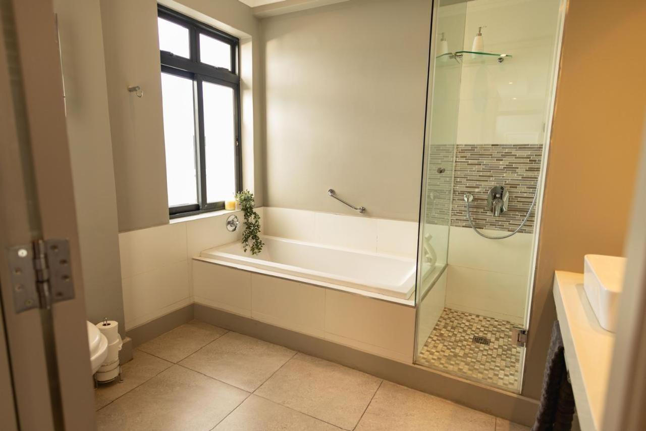 Hermanus Waterfront, Ocean Deluxe - Apartment 2 Dış mekan fotoğraf